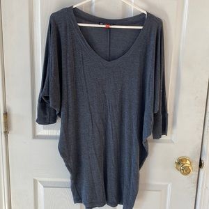 Wantable Size Large blue/blackish tunic 3/4 length sleeve v-neck trapezoid shape